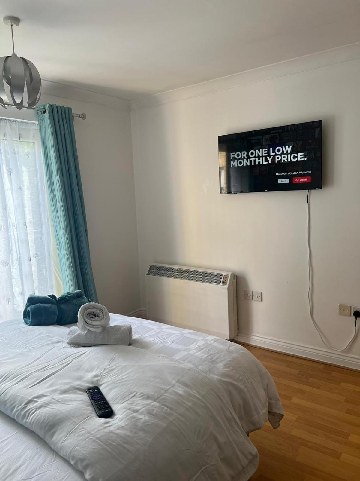 Luxury Rooms And An En-Suite Room With Free Wi-Fi Clarendon Way Colchester Exterior photo